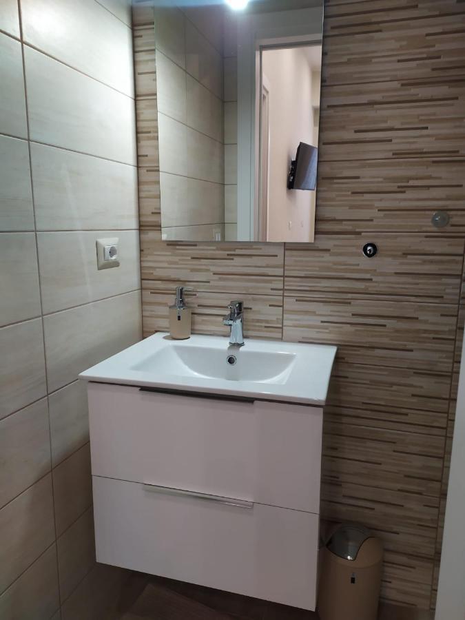 Dimora Sorriso Apartment Bari Exterior photo