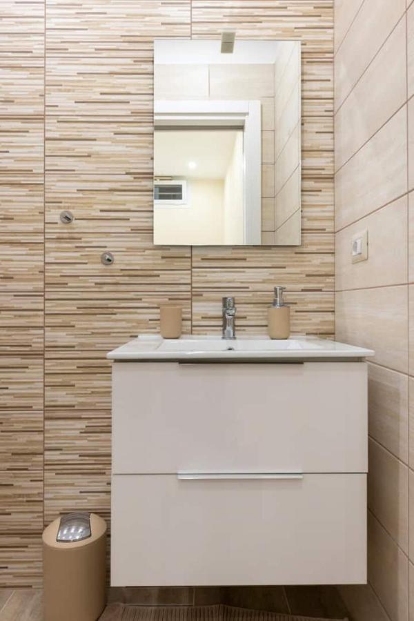 Dimora Sorriso Apartment Bari Exterior photo
